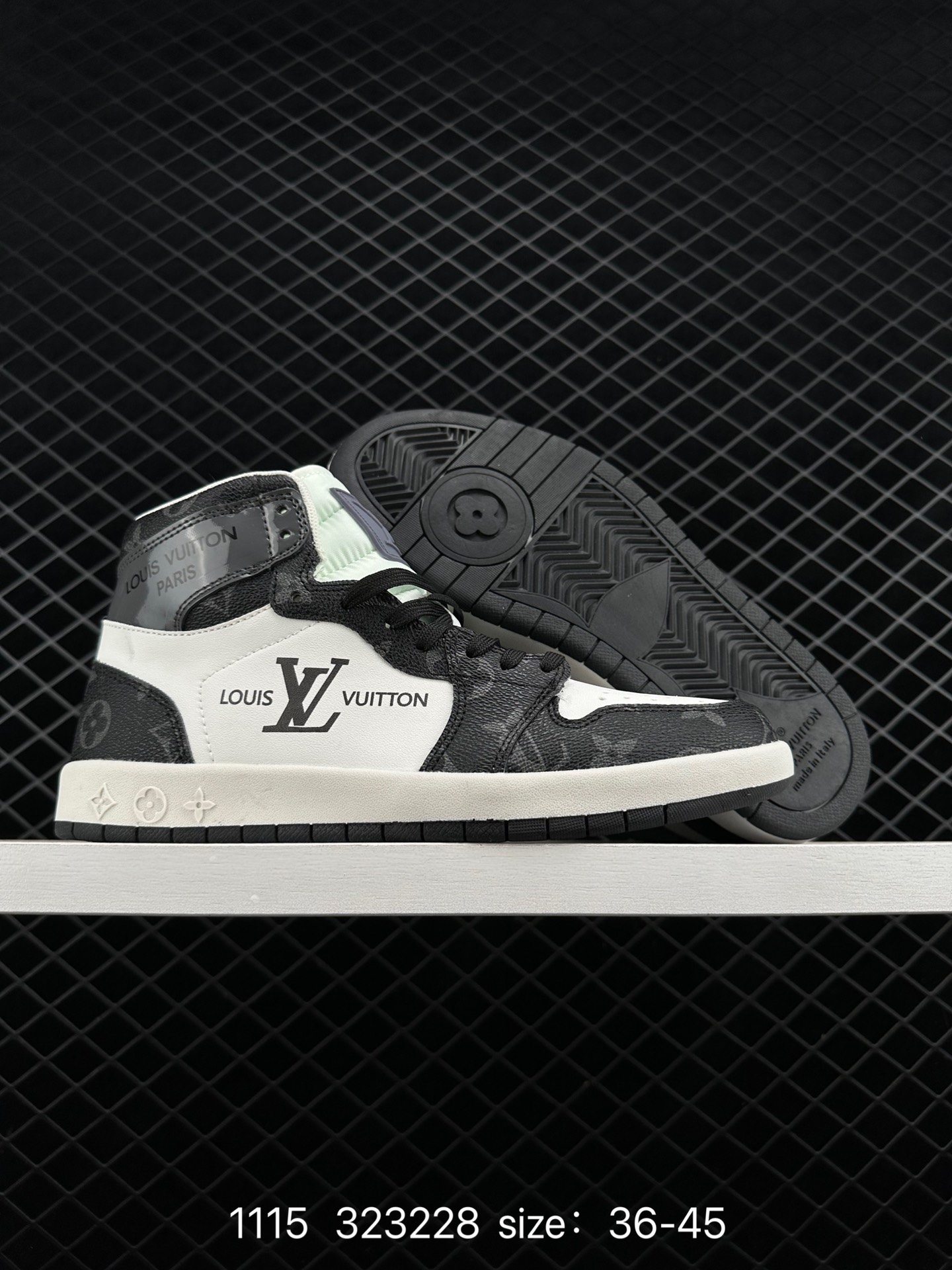 Nike Air Jordan 1 Retro High OG”Black/White“